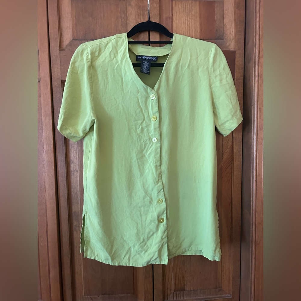 Sag Harbor Women’s Sz S Green Summery Silk Short Sleeve Button Down Blouse